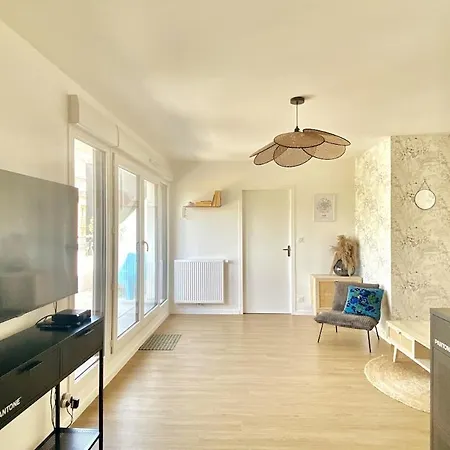 Vue Chateau - Parking Prive - 80m2 - Vaugueux Daire *